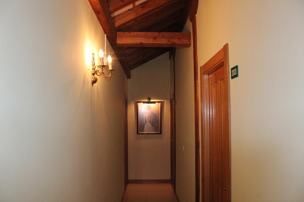Posada La Cabana De Salmon Santillana del Mar Exterior photo
