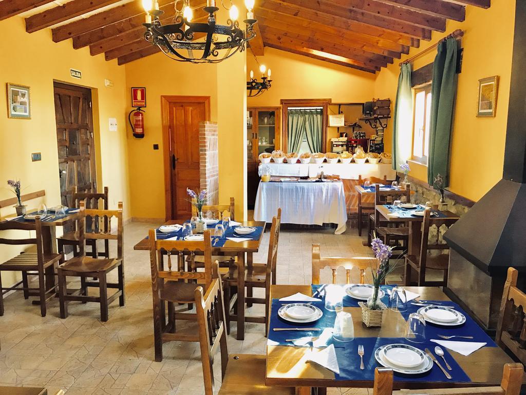 Posada La Cabana De Salmon Santillana del Mar Exterior photo